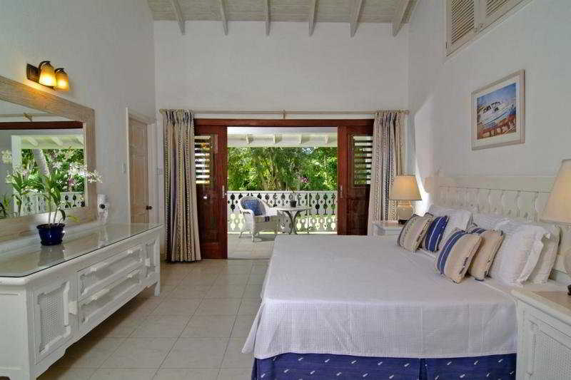 Settlers Beach Hotel