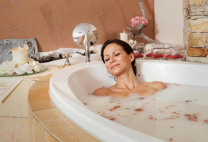 Wellness & Sporthotel Alpenhof