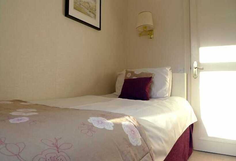 Hotel Ascot House