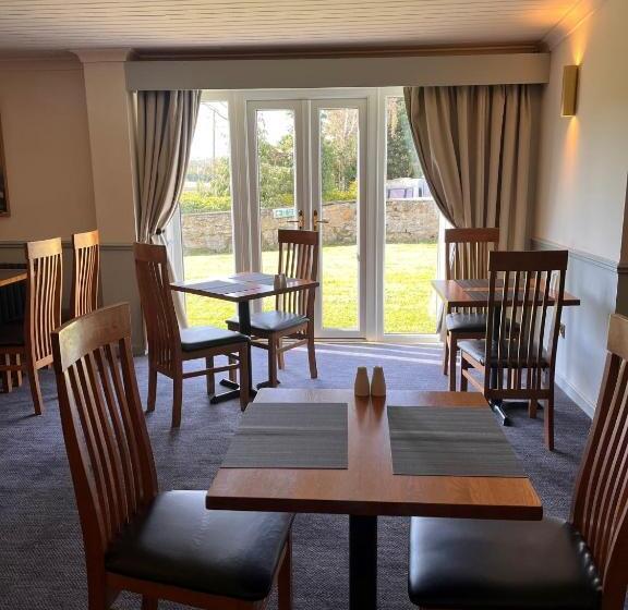 فندق Beaufort Park