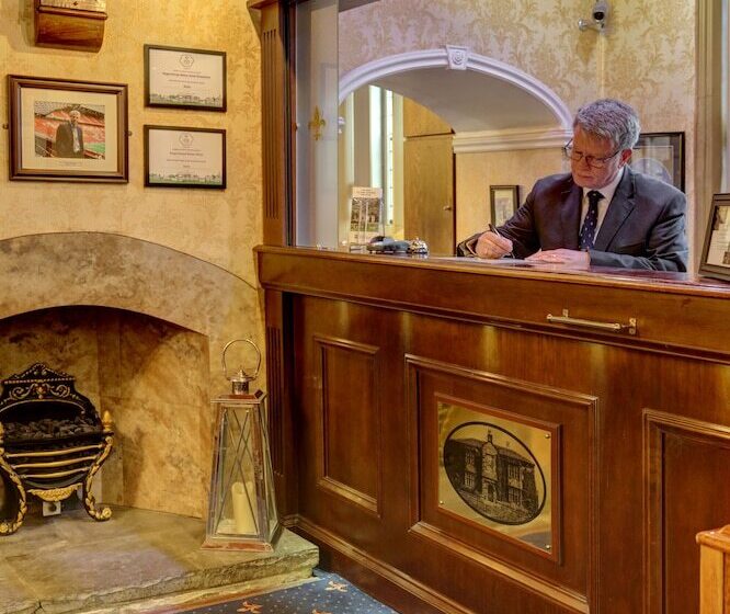 호텔 Rogerthorpe Manor