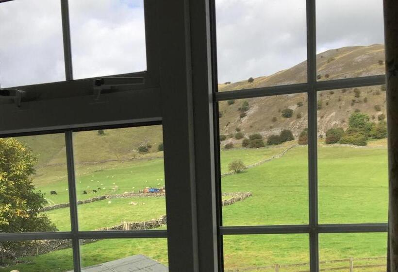 هتل The Izaak Walton Country House