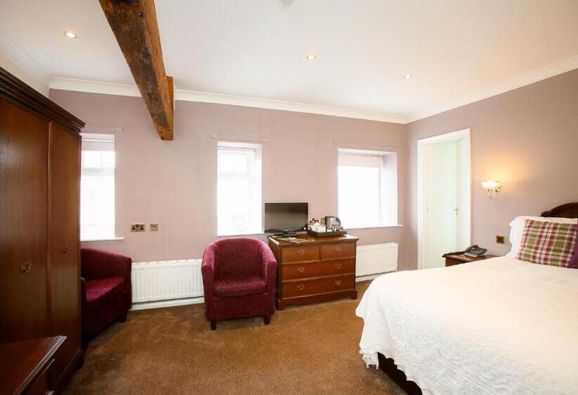 هتل The Izaak Walton Country House
