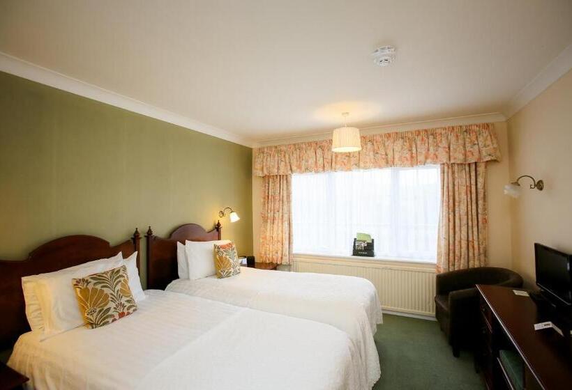 هتل The Izaak Walton Country House