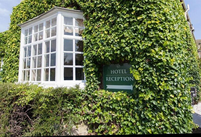 هتل The Izaak Walton Country House
