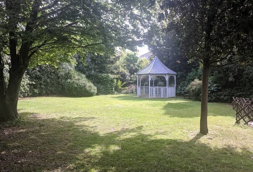 ホテル Buckerell Lodge