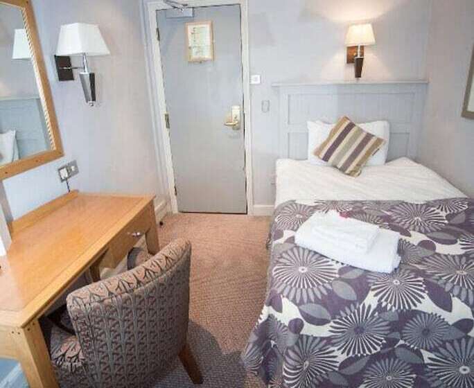 هتل Buckerell Lodge