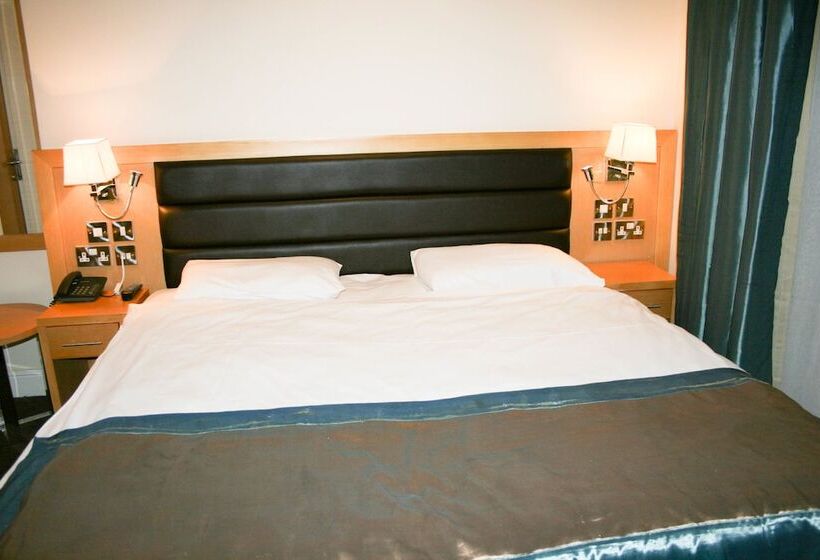 Fotos del hotel Cromwell International Hotel:  17