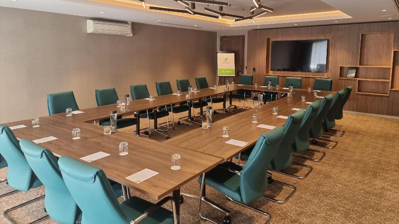 בית מלון כפרי Holiday Inn London Gatwick Worth, An Ihg
