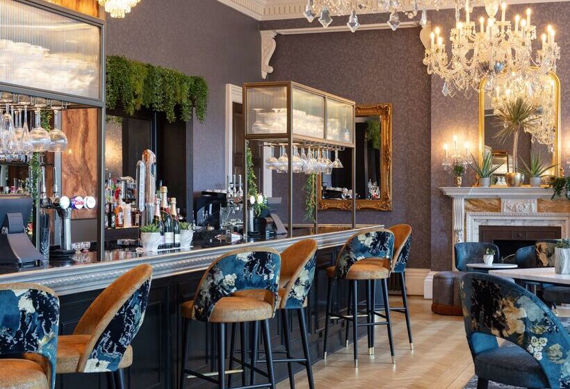 Oulton Hall Hotel, Spa & Golf Resort