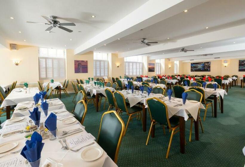 בית מלון כפרי The Crown