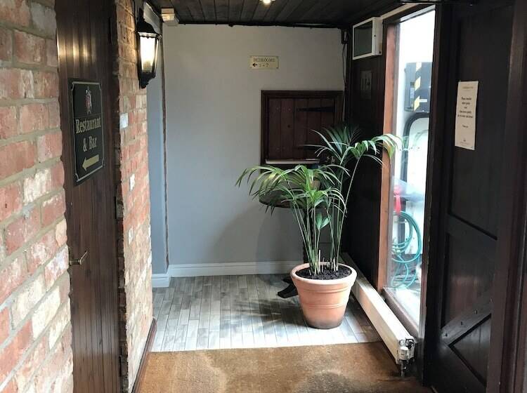 酒店 The Deddington Arms