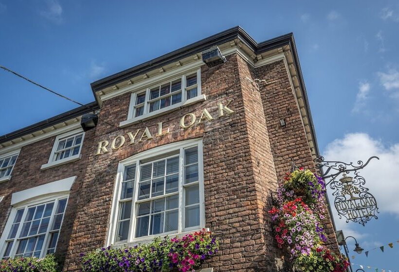 Hotel The Royal Oak , Welshpool, Mid Wales