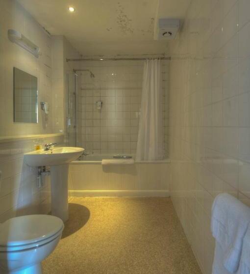 هتل The White Hart Inn By Greene King Inns