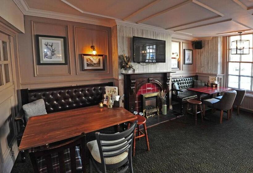 هتل The White Hart Inn By Greene King Inns
