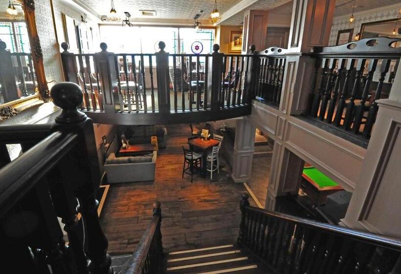 هتل The White Hart Inn By Greene King Inns