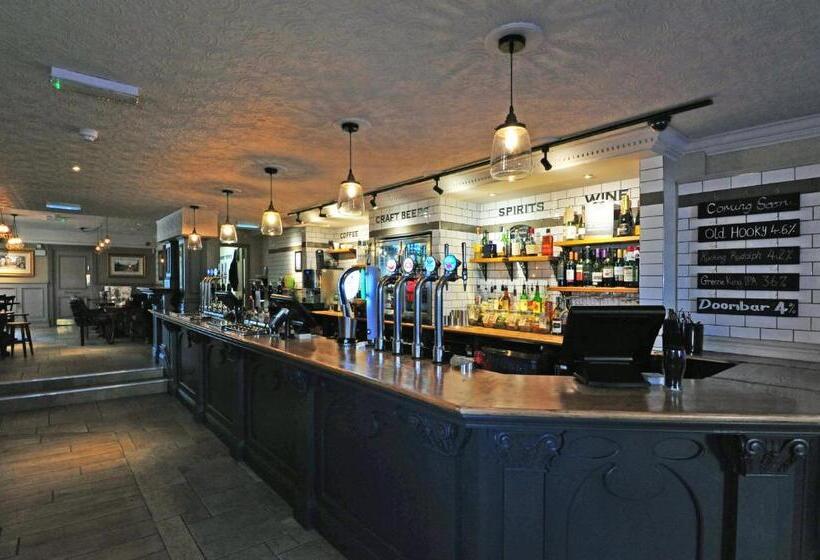 هتل The White Hart Inn By Greene King Inns