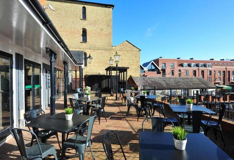 هتل The White Hart Inn By Greene King Inns