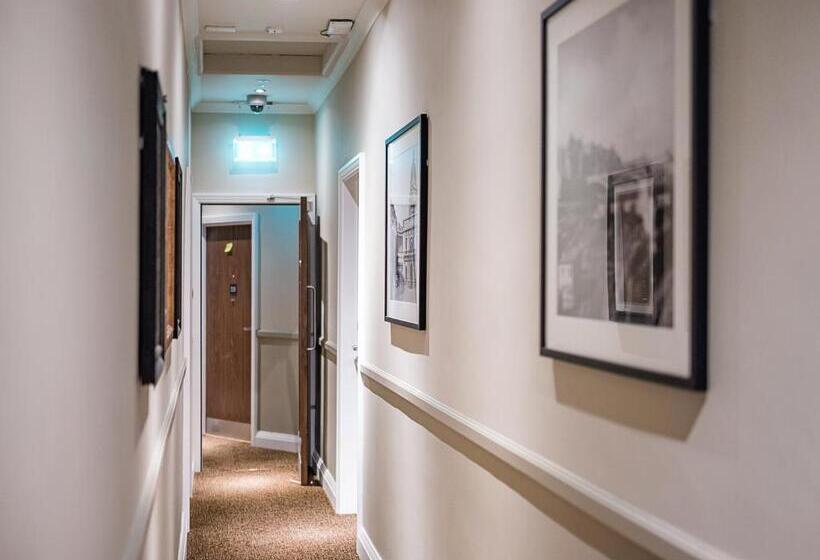 酒店 Toby Carvery Edinburgh West By Innkeeper S Collection