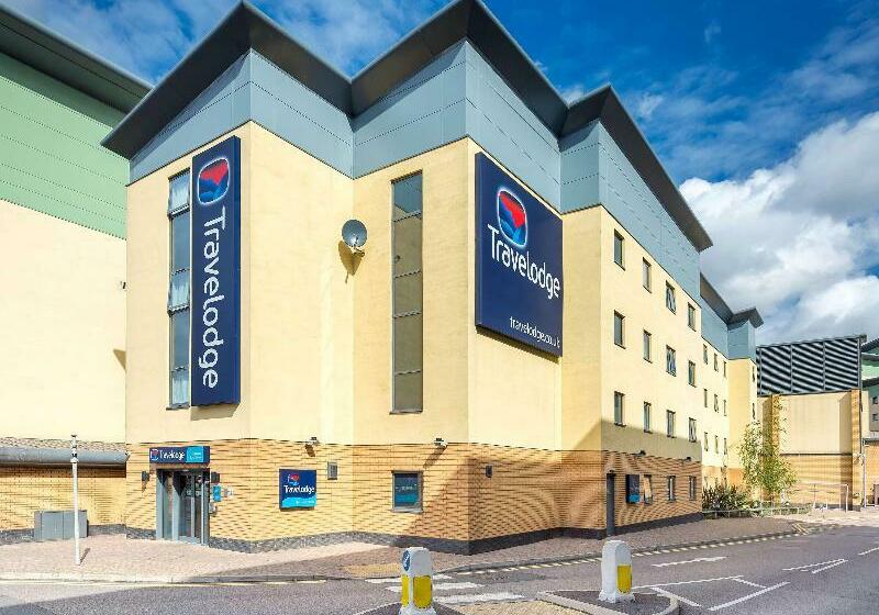 Отель Travelodge London Edmonton