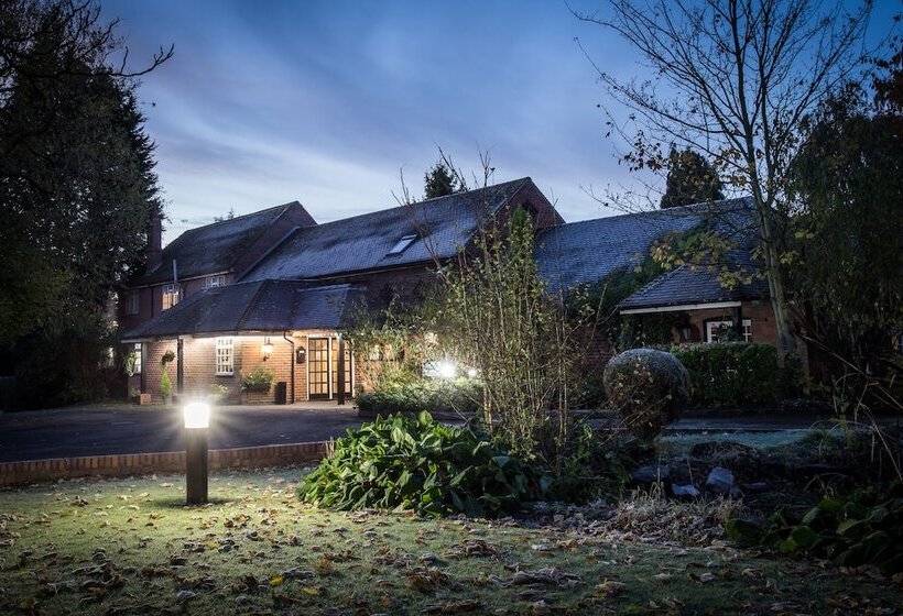 هتل Brook Marston Farm