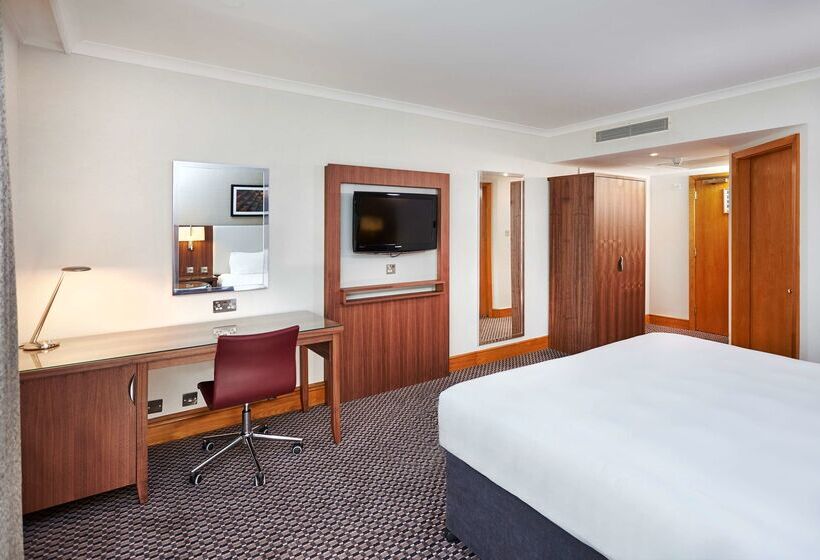 هتل Doubletree By Hilton Coventry