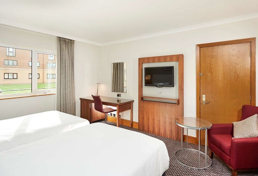 هتل Doubletree By Hilton Coventry