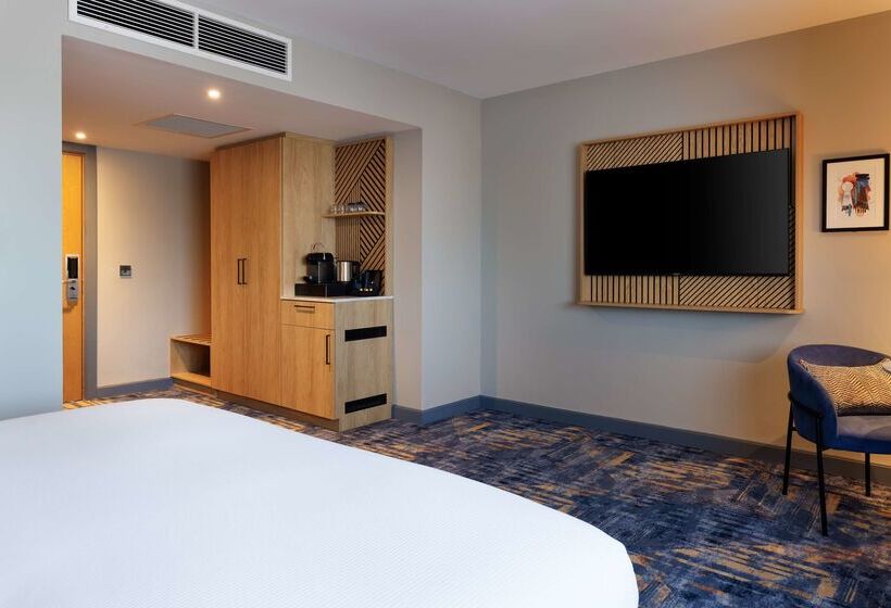 هتل Doubletree By Hilton Coventry
