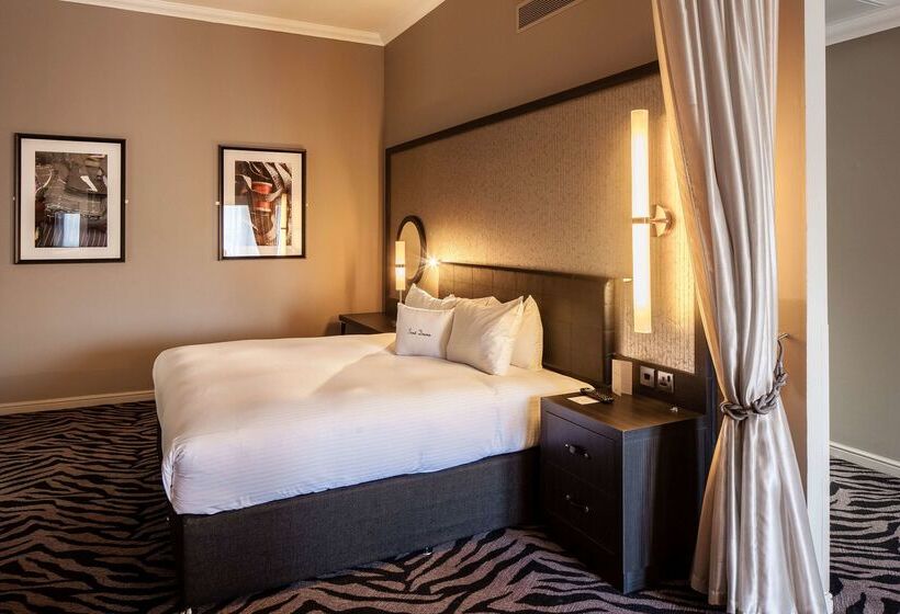 Fotos del hotel Doubletree By Hilton Edinburgh City Centre:  2