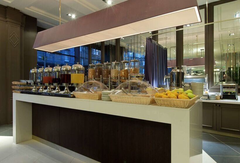 בית מלון כפרי Doubletree By Hilton  Edinburgh City Centre