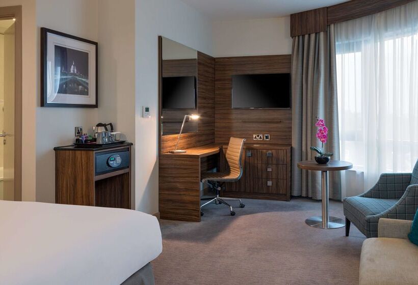 Otel Doubletree By Hilton London Angel Kings Cross