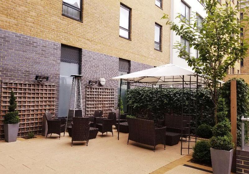 هتل Doubletree By Hilton London Angel Kings Cross