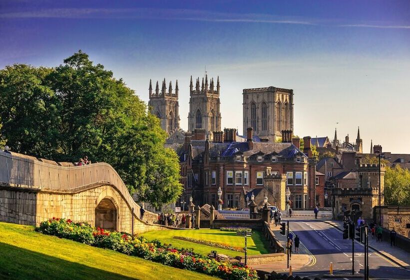 هتل Holiday Inn Express York, An Ihg