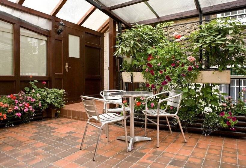 هتل La Gaffe   Bed And Breakfast