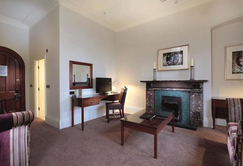 هتل Macdonald Kilhey Court