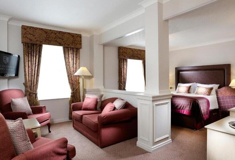 هتل Macdonald Kilhey Court