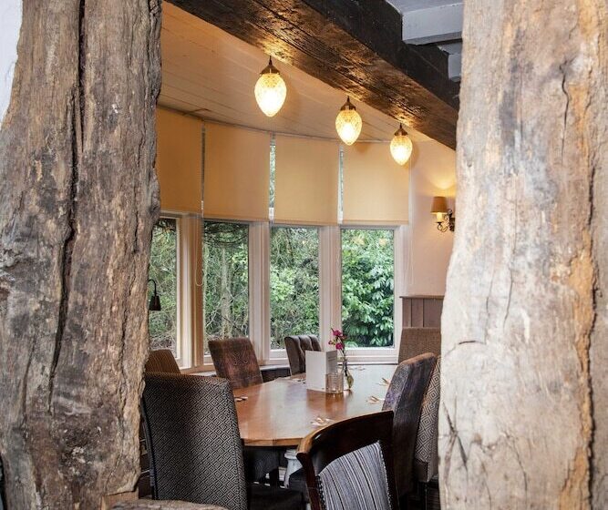 فندق Old Mill By Chef & Brewer Collection