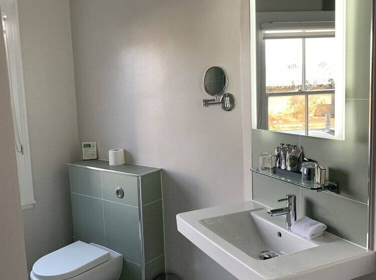 فندق The Parklands