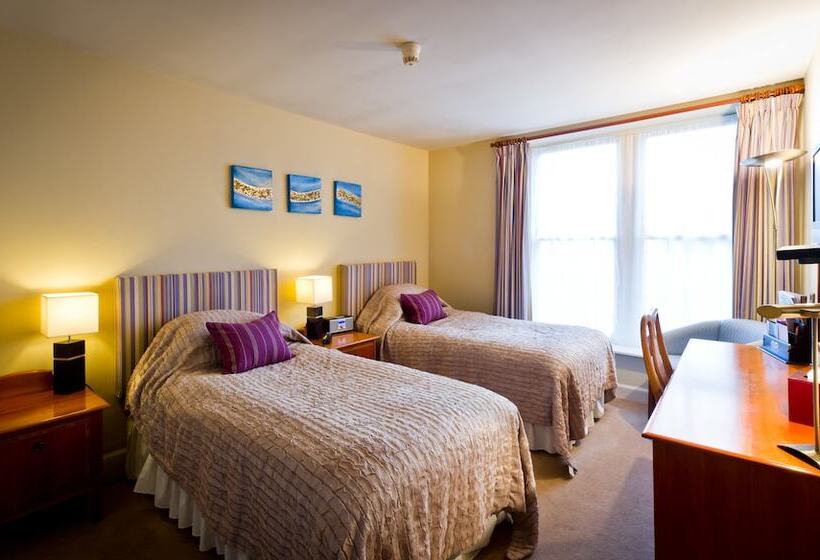 فندق The Parklands