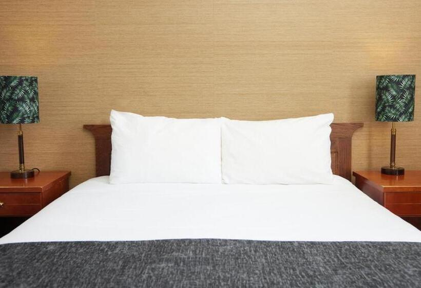 Kings Arms Hotel By Greene King Inns