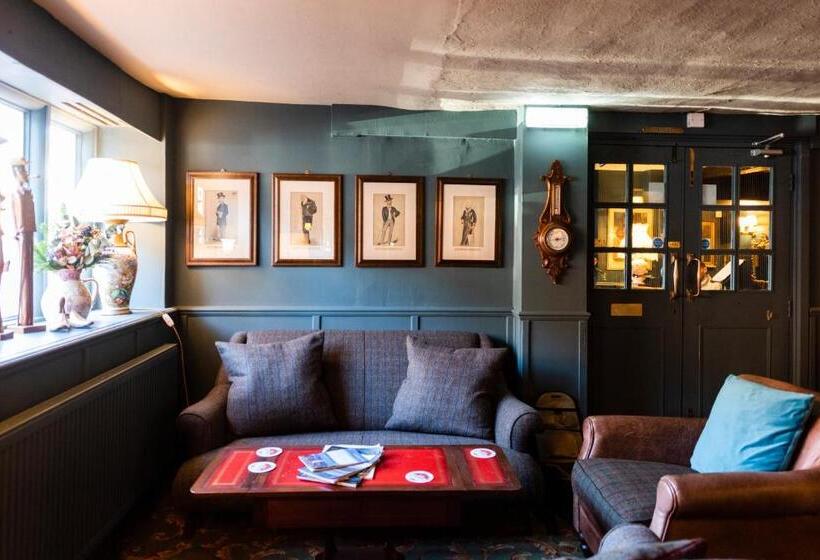 호텔 The George Inn