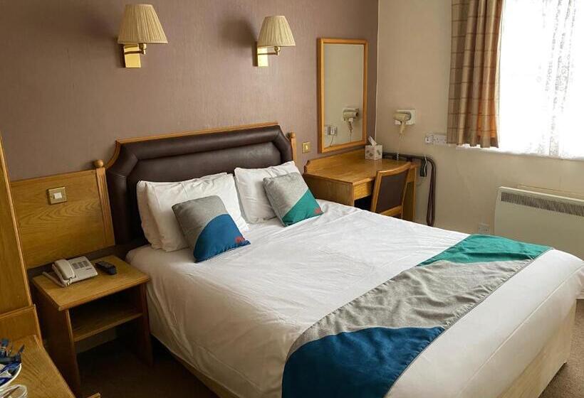 هتل Cardiff Sandringham