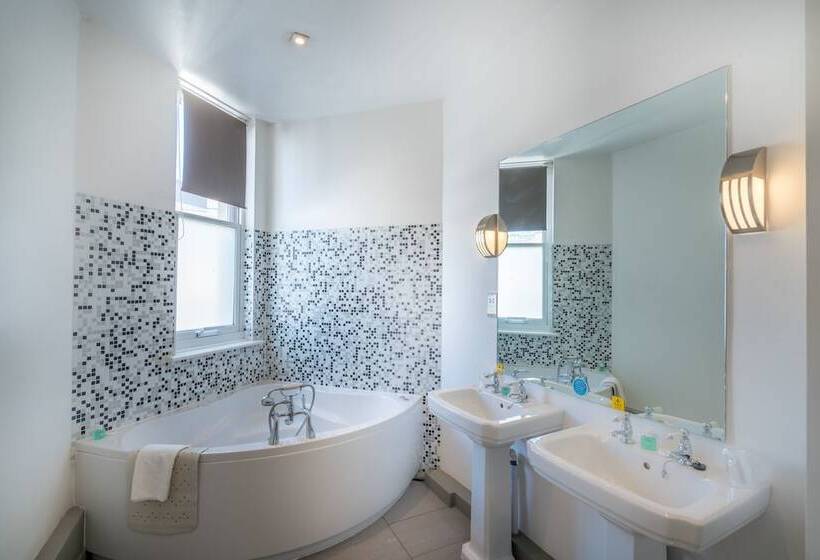 Fotos del hotel Queens:  39