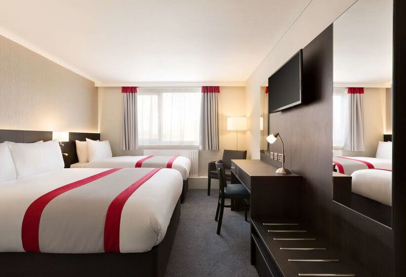 Hotel Ramada By Wyndham Chorley South