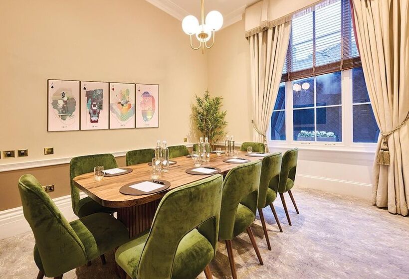 هتل Roseate House London