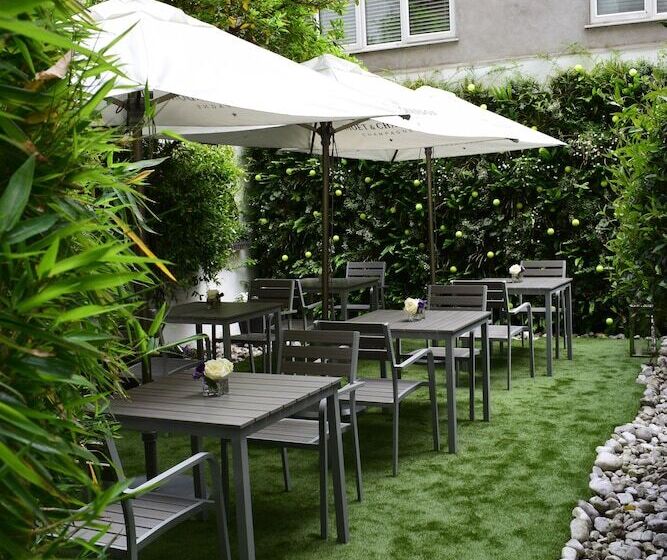 هتل Roseate House London