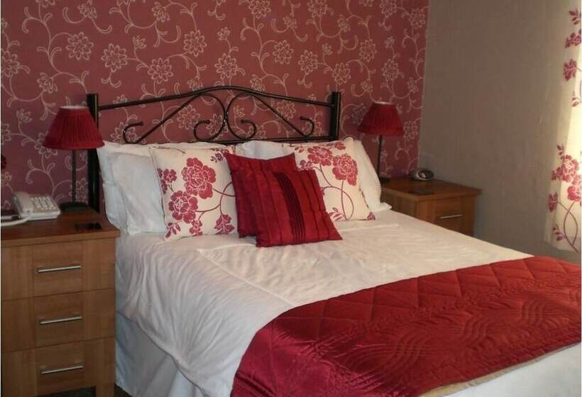 Отель Solway Lodge