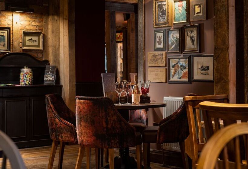 هتل The Ambleside Inn   The Inn Collection Group