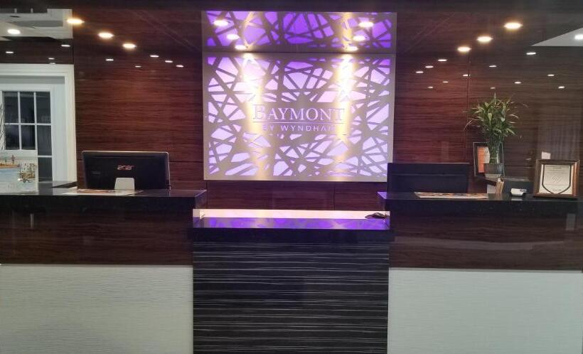هتل Baymont By Wyndham Montreal Airport