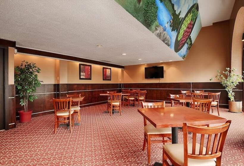 هتل Best Western Downtown Sudbury